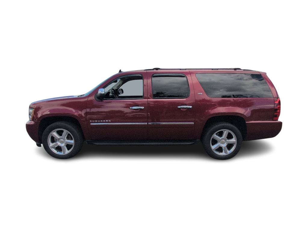 Thumbnail: 2011 Chevrolet Suburban - 3
