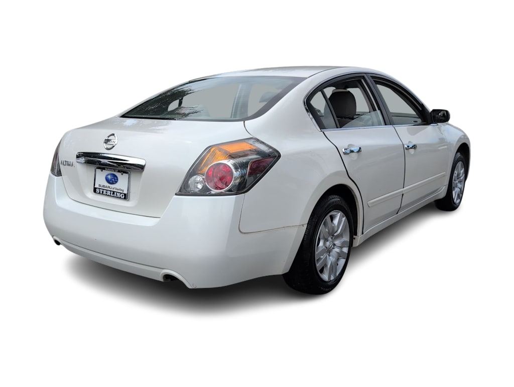 Thumbnail: 2012 Nissan Altima - 20