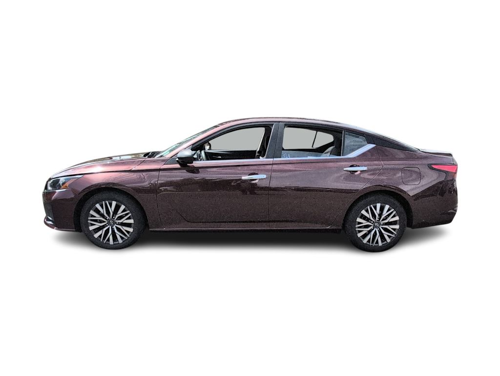 Thumbnail: 2024 Nissan Altima - 3