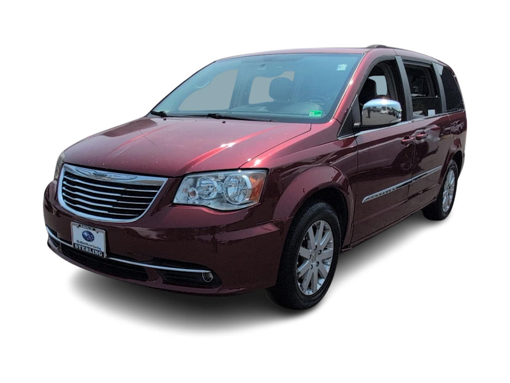 Thumbnail: 2011 Chrysler Town & Country - 19