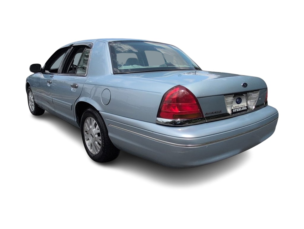 Thumbnail: 2003 Ford Crown Victoria - 4