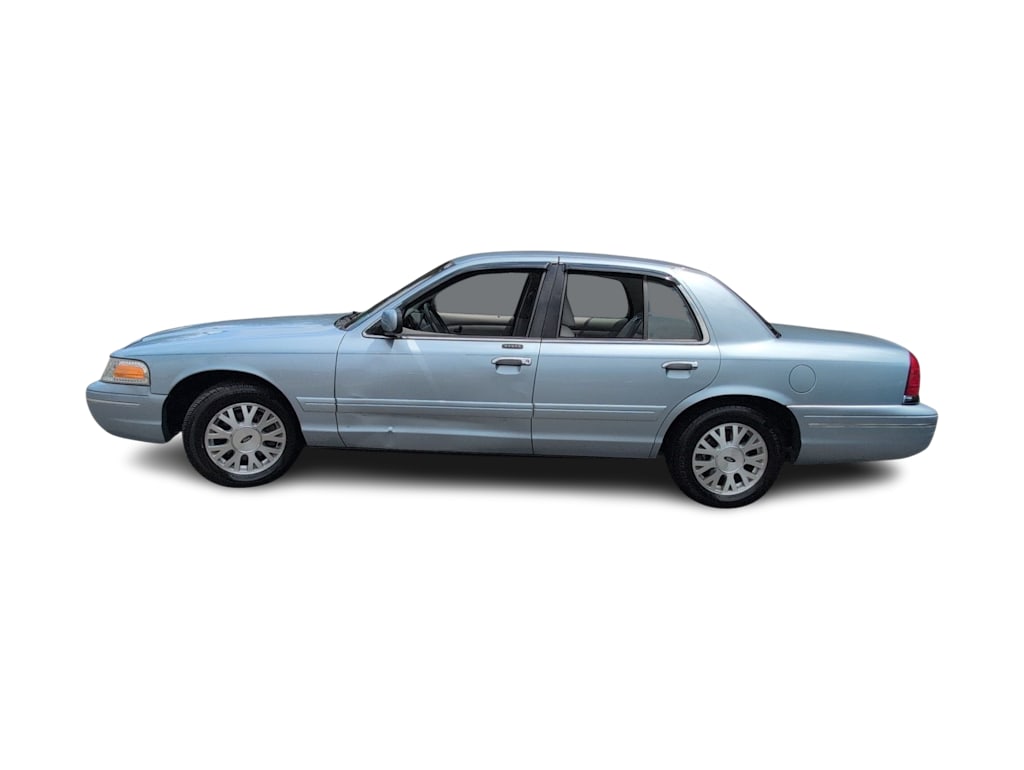 Thumbnail: 2003 Ford Crown Victoria - 3