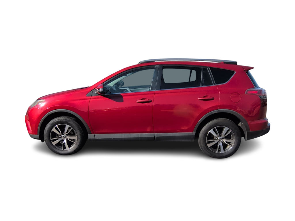 Thumbnail: 2017 Toyota RAV4 - 3