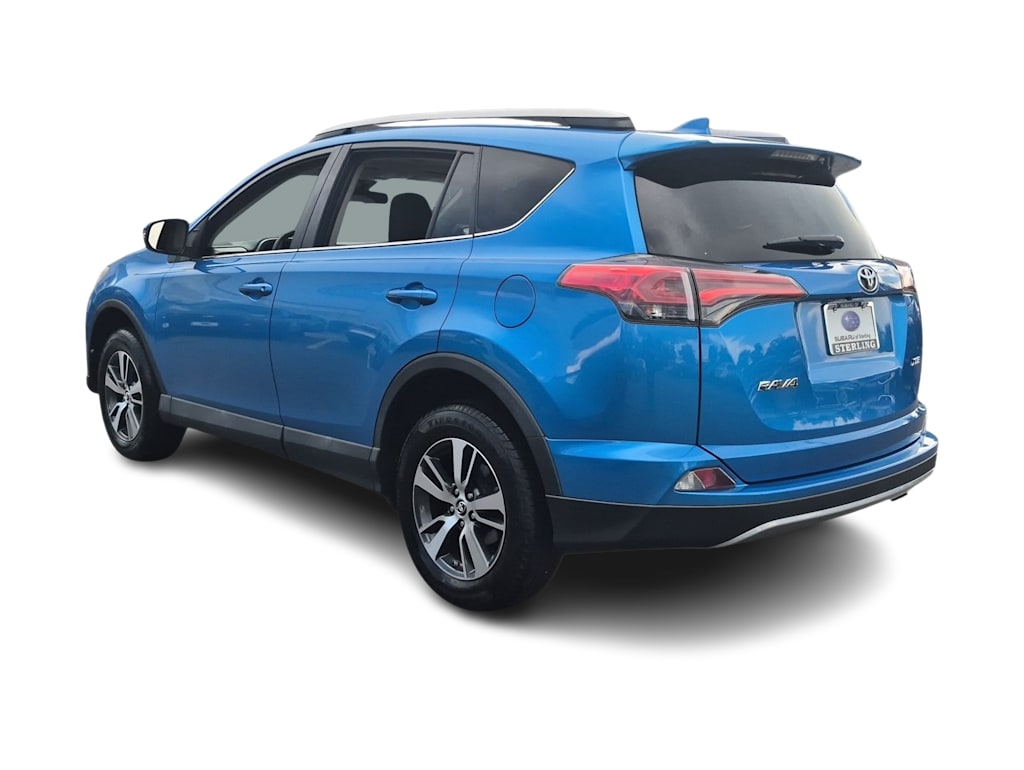 Thumbnail: 2018 Toyota RAV4 - 4