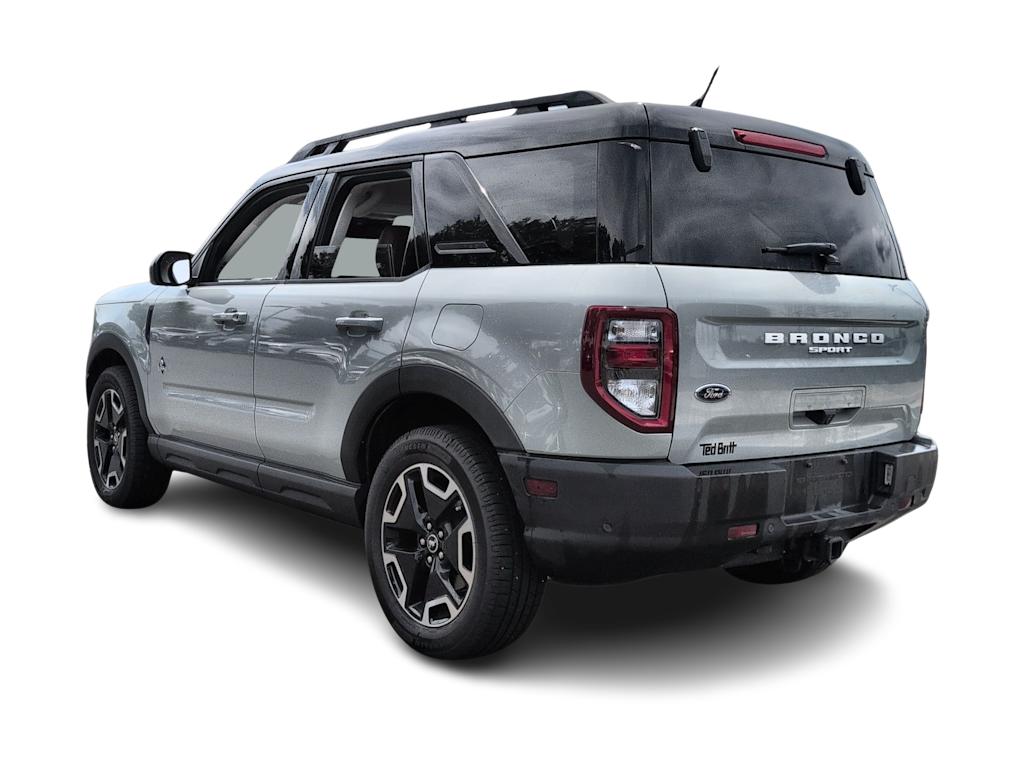 Thumbnail: 2022 Ford Bronco Sport - 4