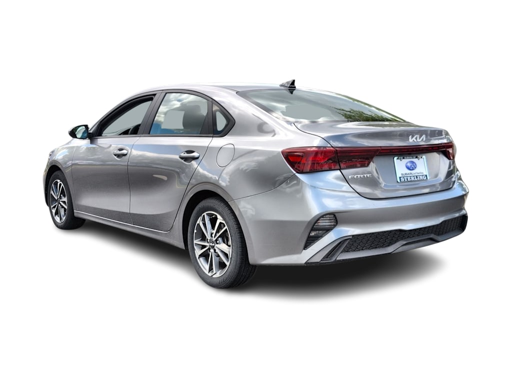 Thumbnail: 2023 Kia Forte - 4