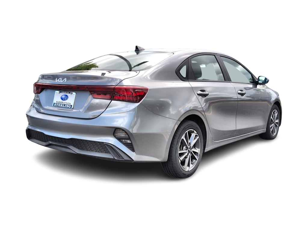 Thumbnail: 2023 Kia Forte - 20