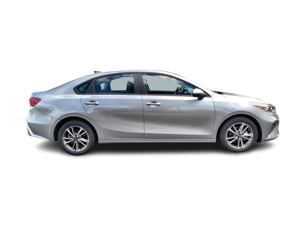 Thumbnail: 2023 Kia Forte - 21
