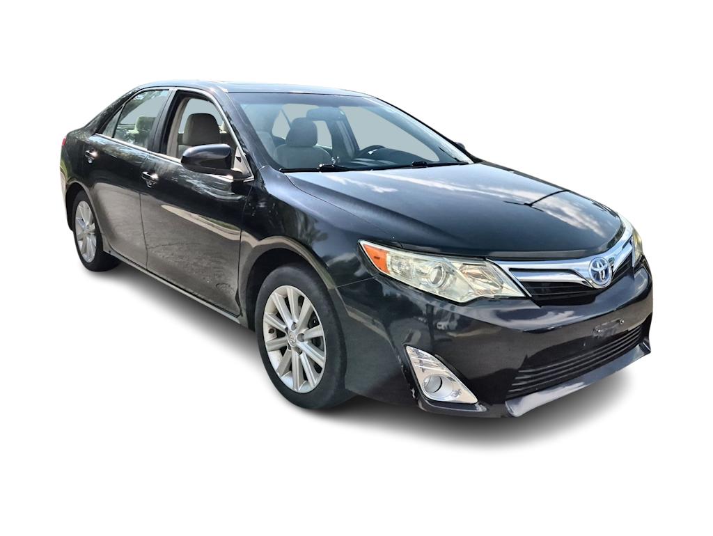 Thumbnail: 2014 Toyota Camry - 16