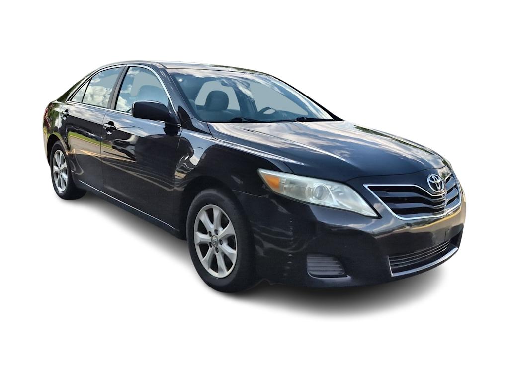Thumbnail: 2011 Toyota Camry - 16