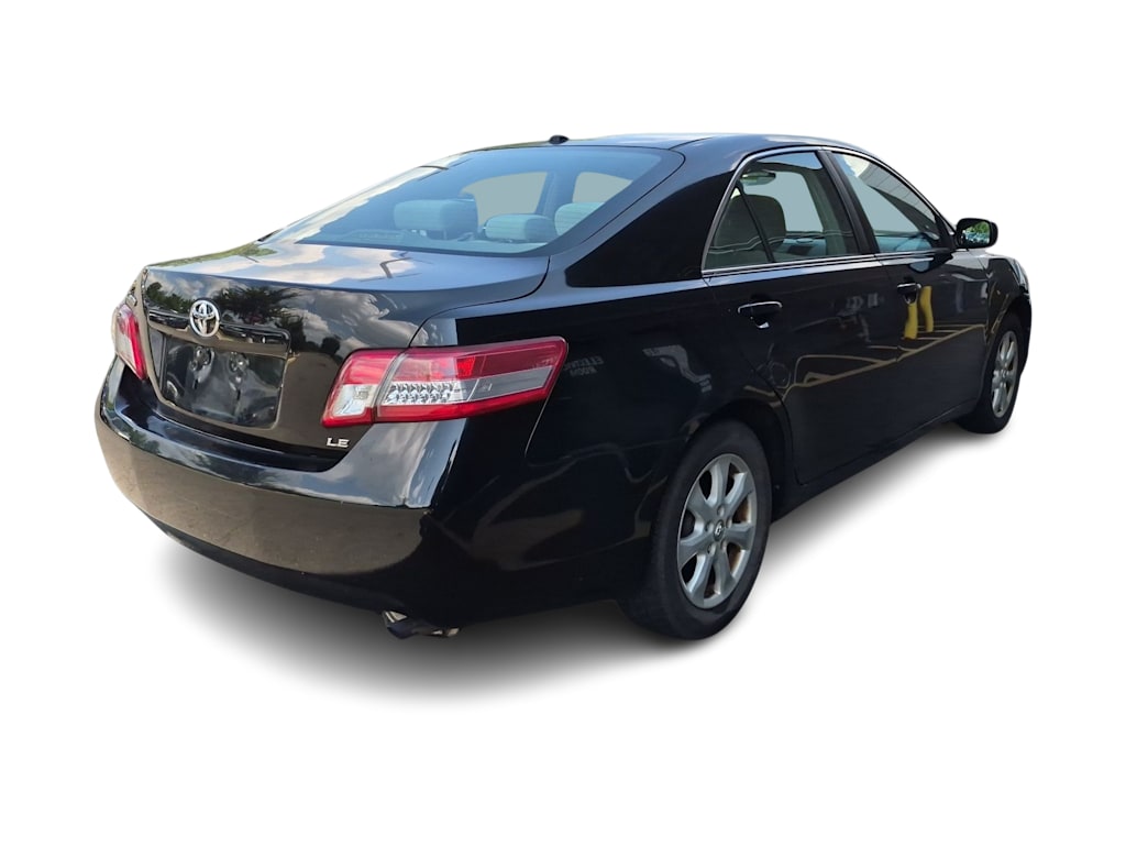 Thumbnail: 2011 Toyota Camry - 19