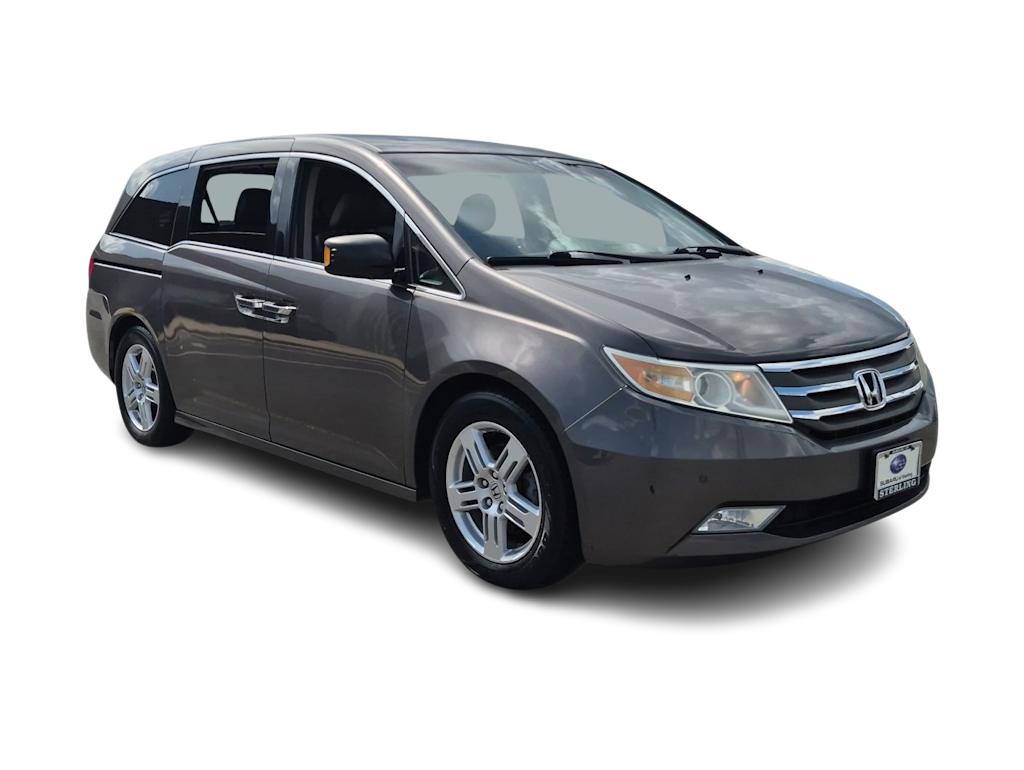 Thumbnail: 2011 Honda Odyssey - 17