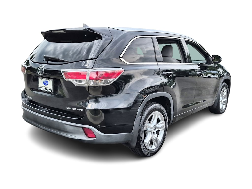 Thumbnail: 2015 Toyota Highlander - 20