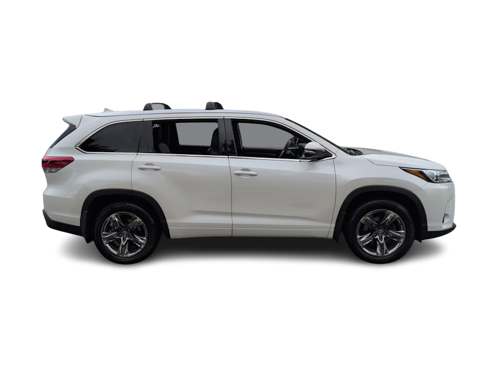 Thumbnail: 2018 Toyota Highlander - 21