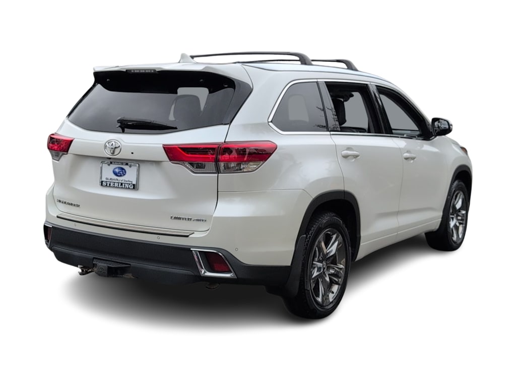 Thumbnail: 2018 Toyota Highlander - 20