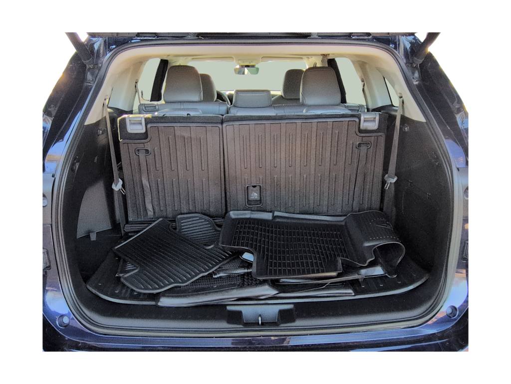 Thumbnail: 2021 Toyota Highlander - 17