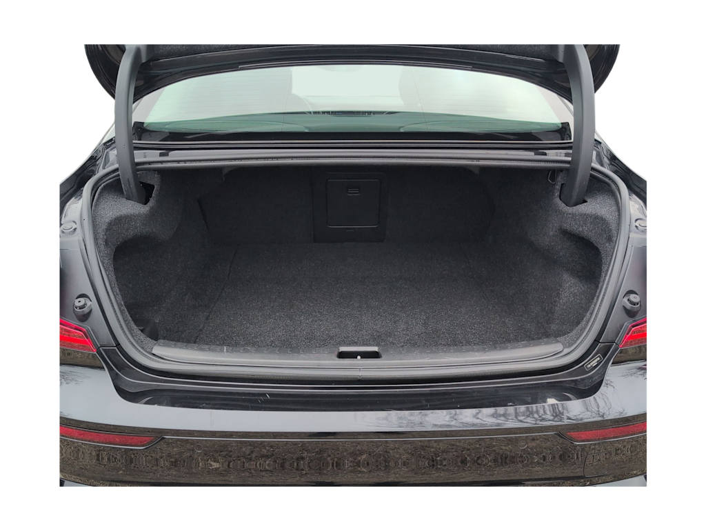 Thumbnail: 2024 Volvo S60 - 16