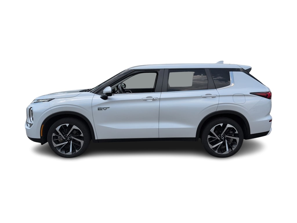 Thumbnail: 2024 Mitsubishi Outlander - 3
