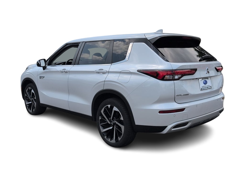 Thumbnail: 2024 Mitsubishi Outlander - 4