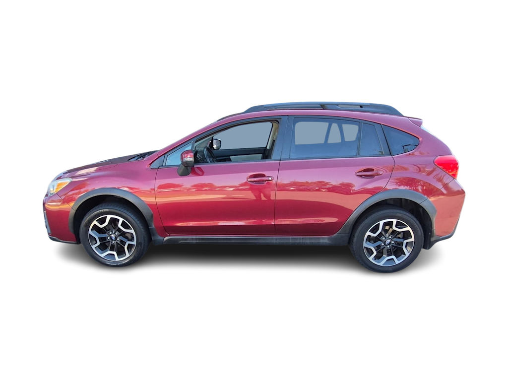 Thumbnail: 2016 Subaru Crosstrek - 3