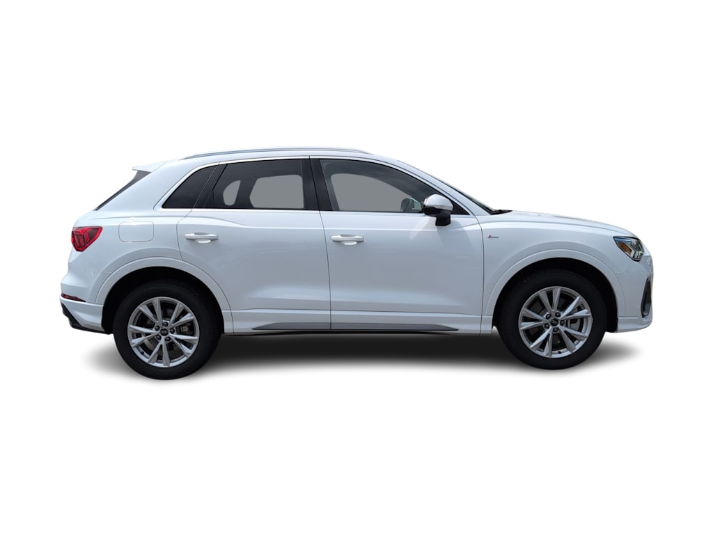 Thumbnail: 2025 Audi Q3 - 23