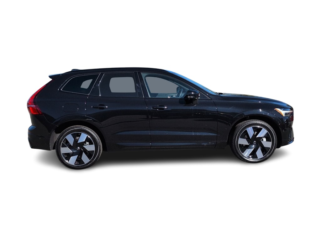 Thumbnail: 2025 Volvo XC60 - 22