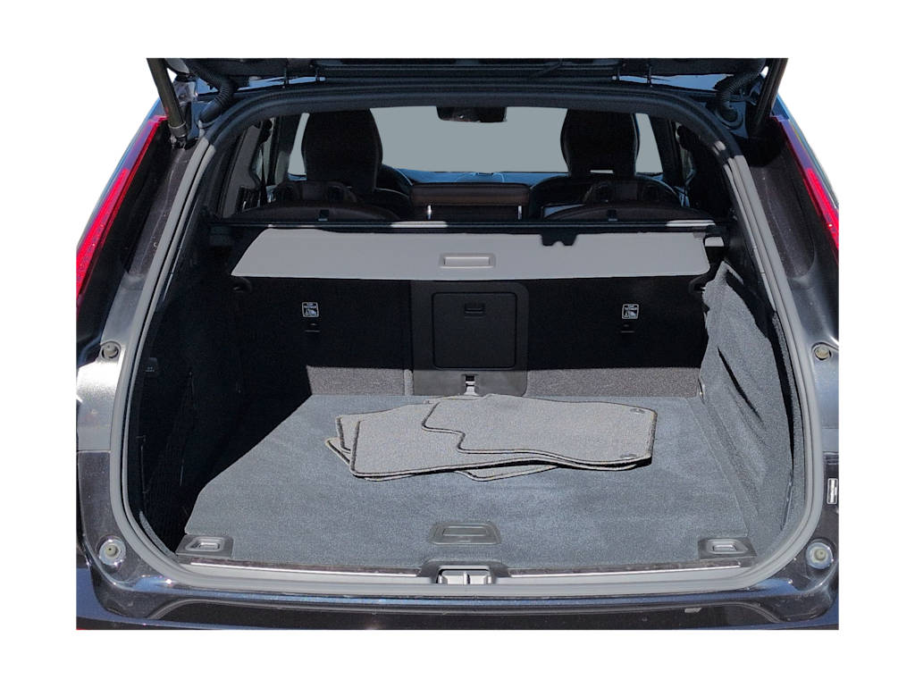 Thumbnail: 2025 Volvo XC60 - 16