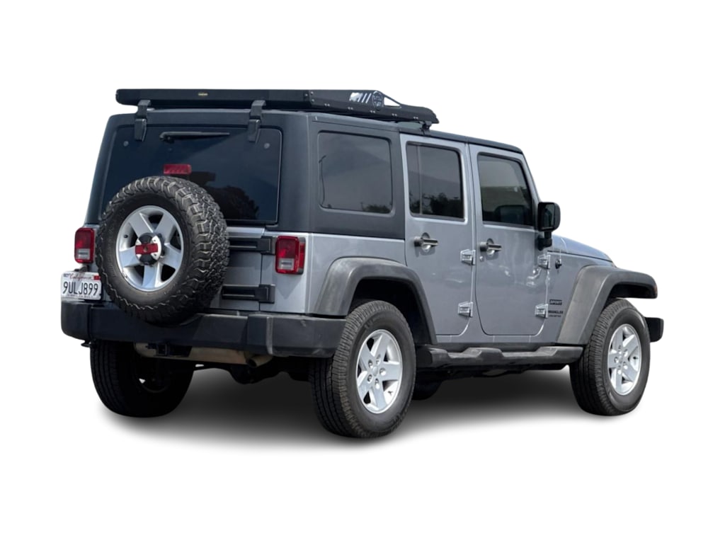 Thumbnail: 2017 Jeep Wrangler - 16