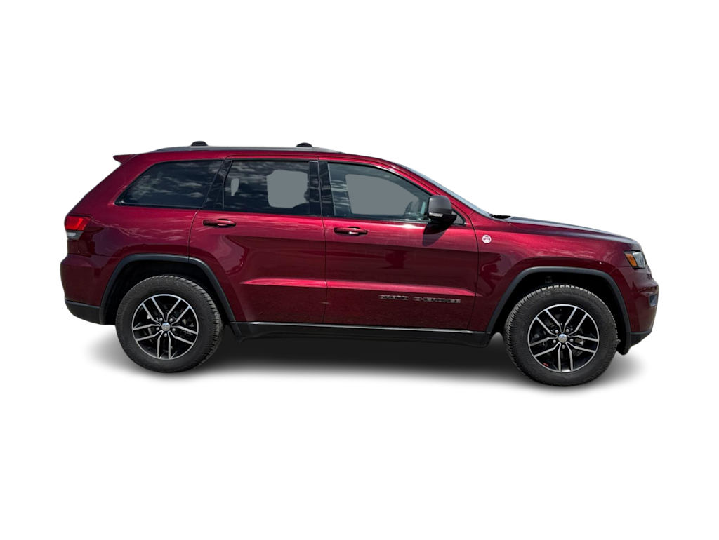 Thumbnail: 2017 Jeep Grand Cherokee - 19