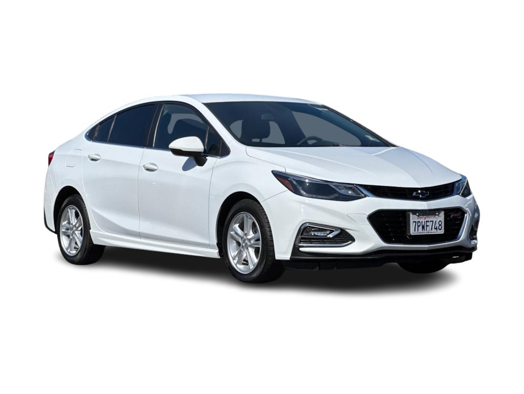 Thumbnail: 2017 Chevrolet Cruze - 18