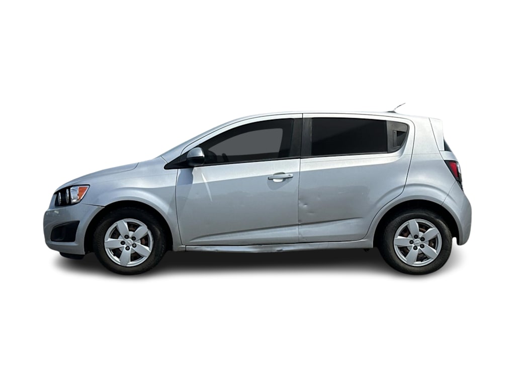 Thumbnail: 2015 Chevrolet Sonic - 3