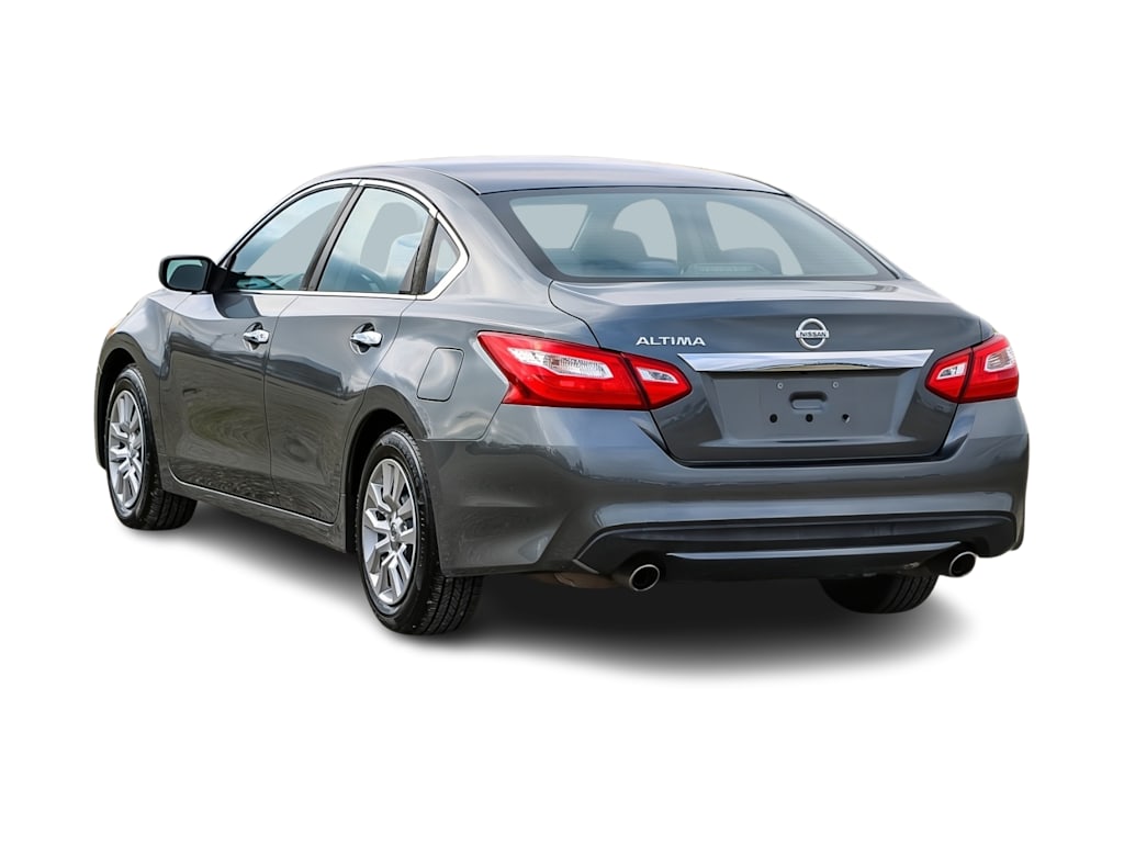 Thumbnail: 2017 Nissan Altima - 3