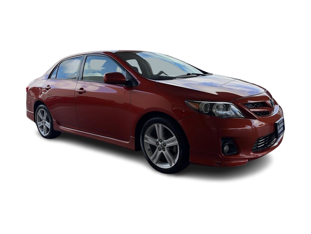 Thumbnail: 2013 Toyota Corolla - 18
