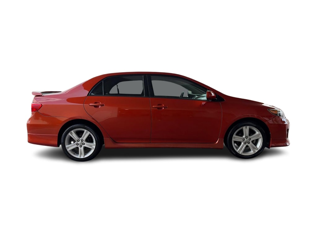Thumbnail: 2013 Toyota Corolla - 19