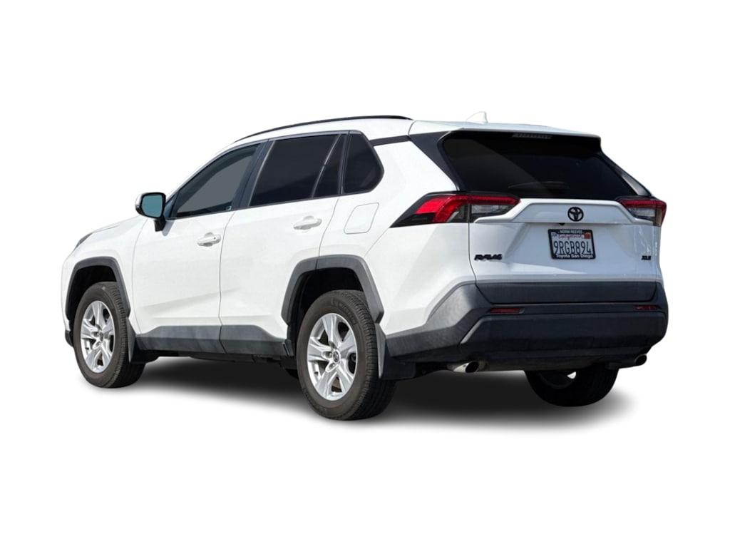 Thumbnail: 2021 Toyota RAV4 - 4