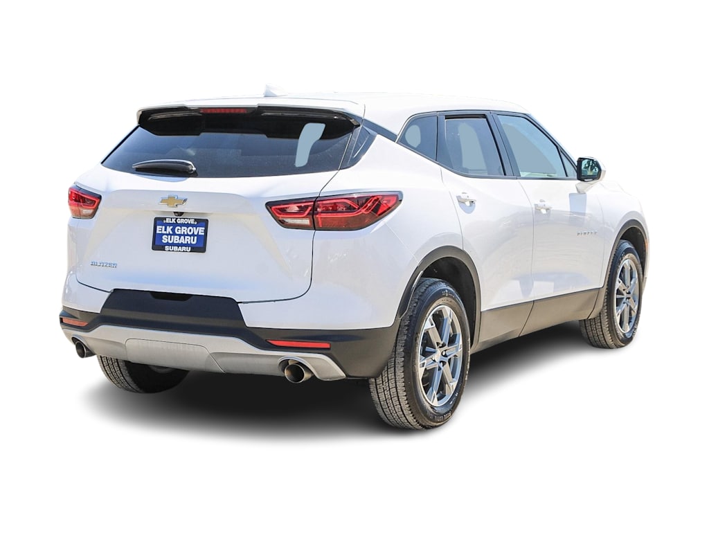 Thumbnail: 2023 Chevrolet Blazer - 17