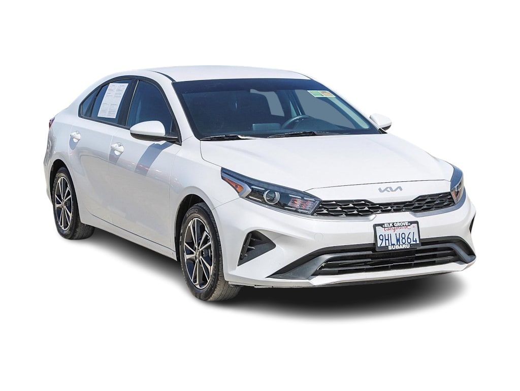 Thumbnail: 2022 Kia Forte - 19