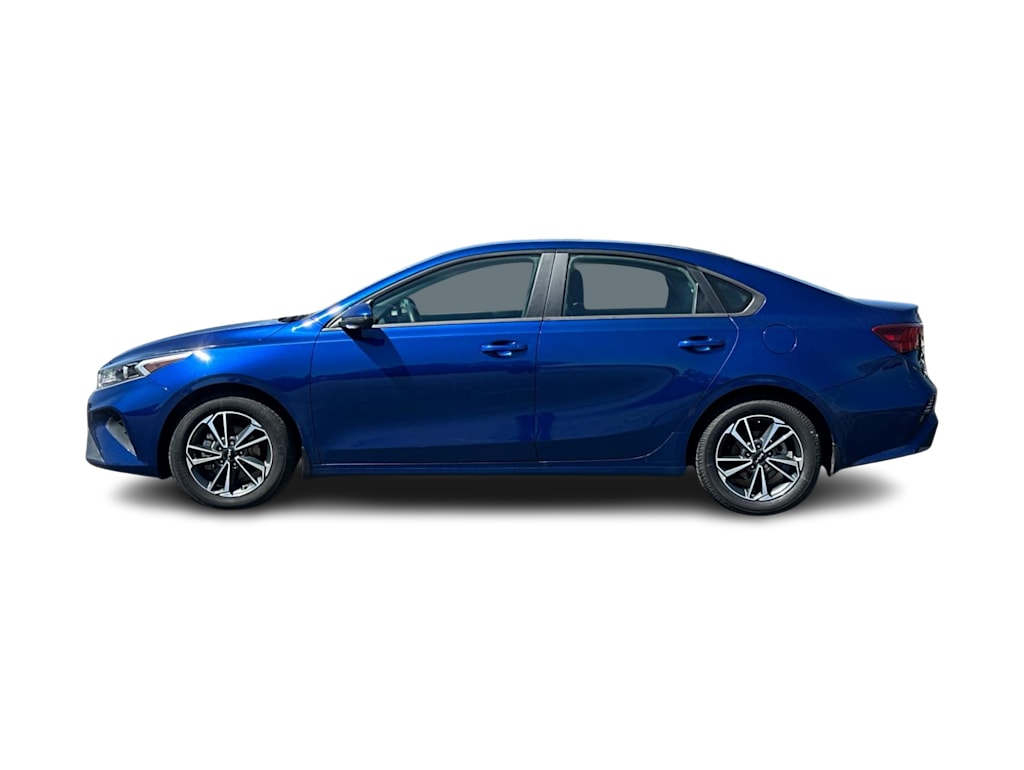 Thumbnail: 2023 Kia Forte - 3
