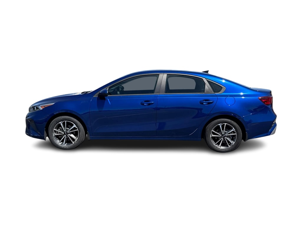 Thumbnail: 2023 Kia Forte - 3