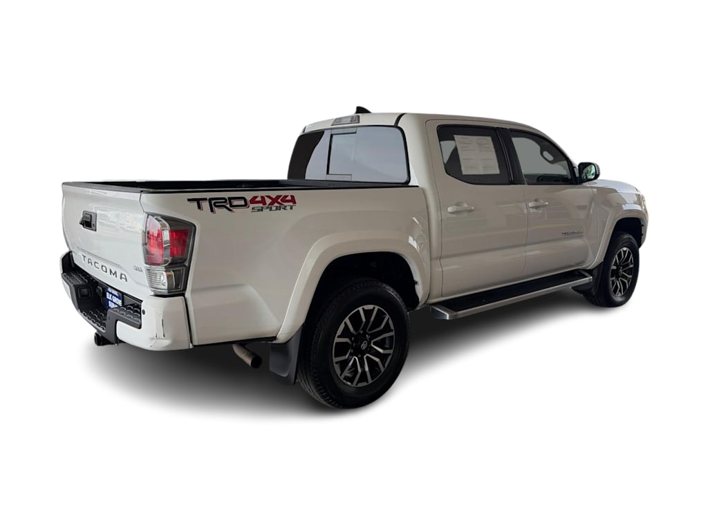 Thumbnail: 2020 Toyota Tacoma - 17