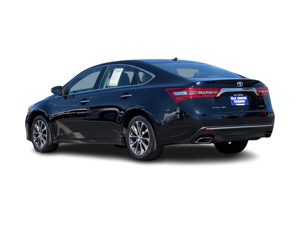 Thumbnail: 2017 Toyota Avalon - 4