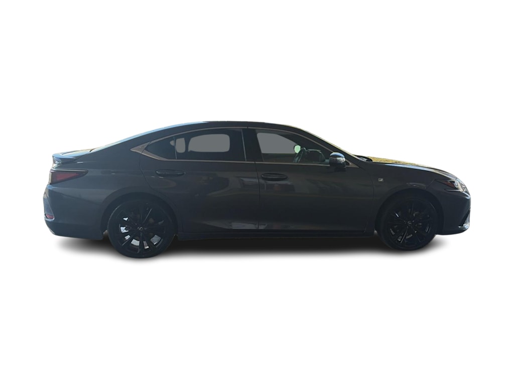 Thumbnail: 2022 Lexus ES - 17