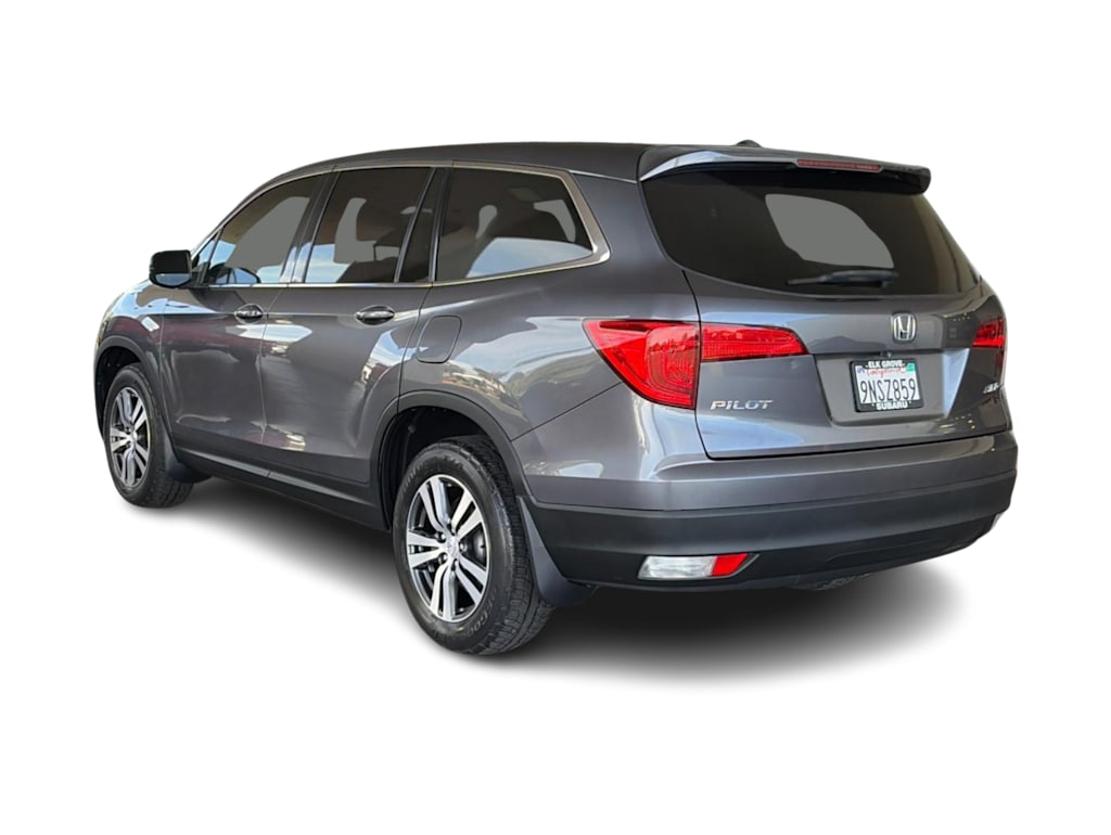 Thumbnail: 2016 Honda Pilot - 4