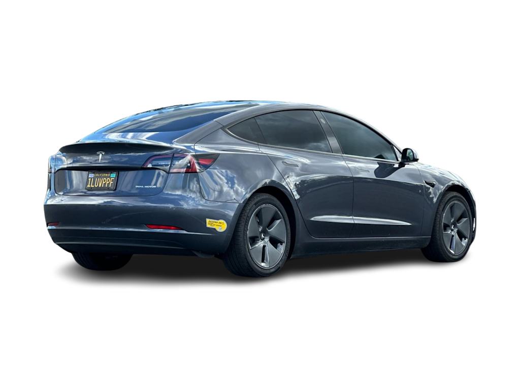 Thumbnail: 2022 Tesla Model 3 - 15