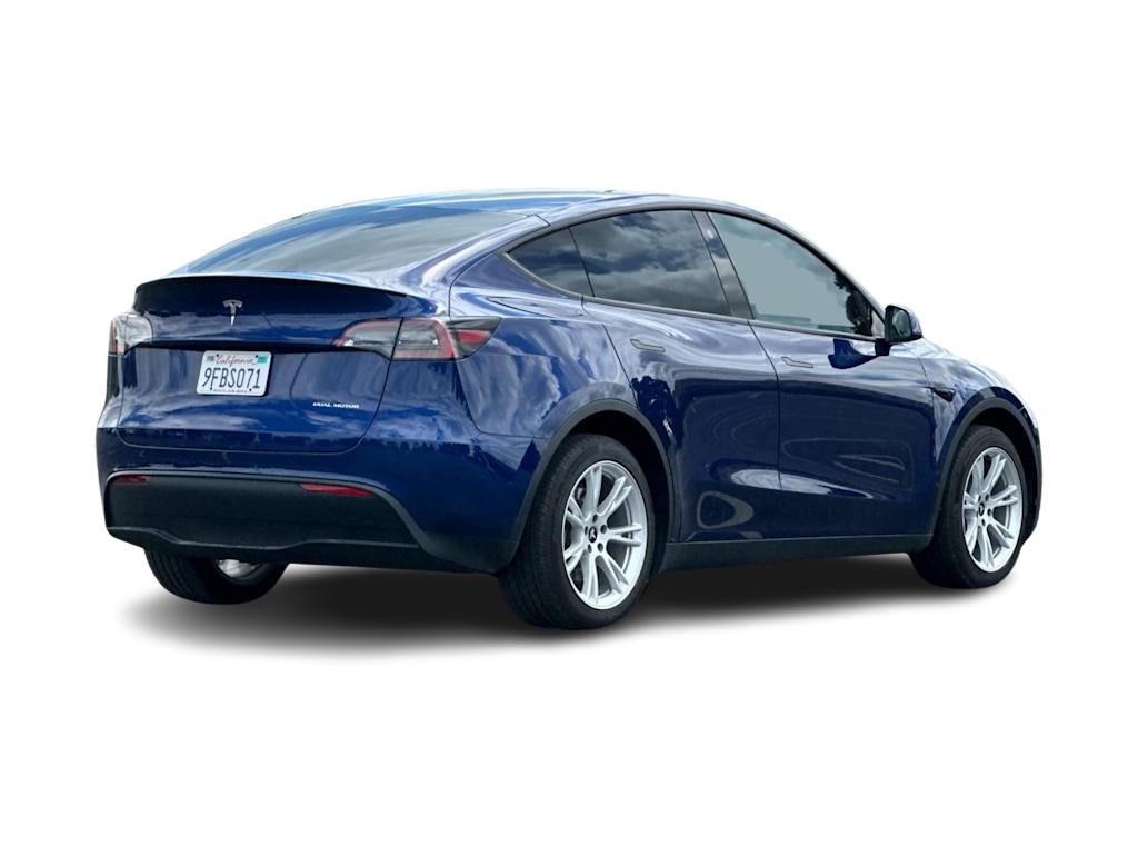 Thumbnail: 2023 Tesla Model Y - 15