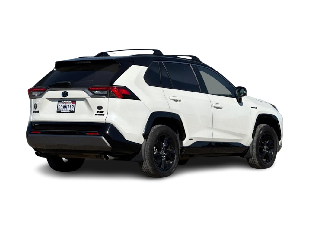 Thumbnail: 2020 Toyota RAV4 - 17