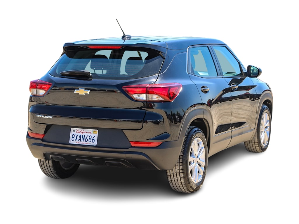 Thumbnail: 2021 Chevrolet TrailBlazer - 15