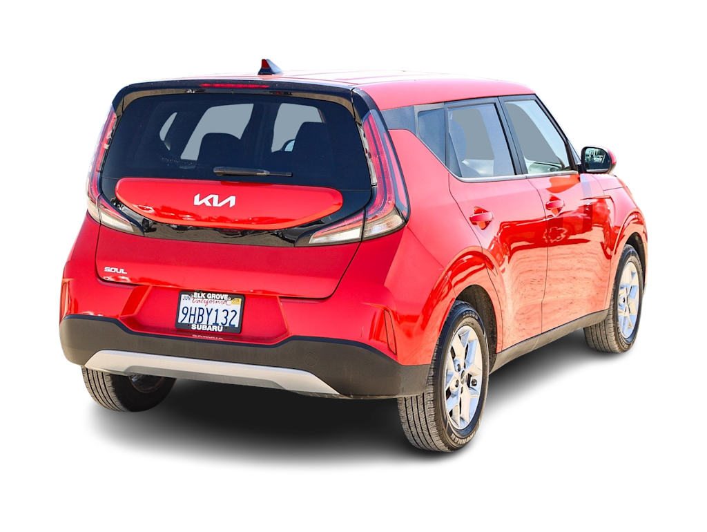2023 Kia Soul LX 18