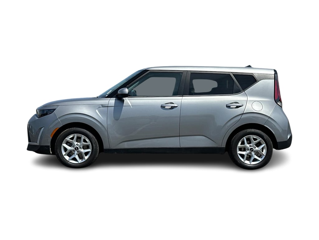 Thumbnail: 2023 Kia Soul - 3
