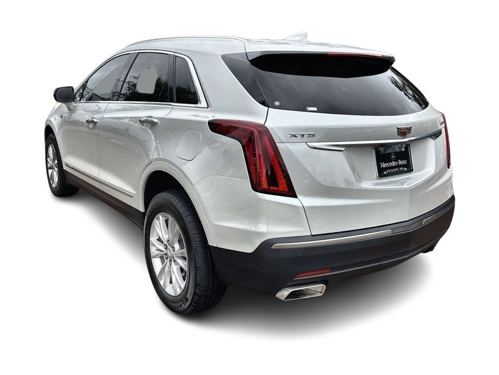 Thumbnail: 2023 Cadillac XT5 - 4